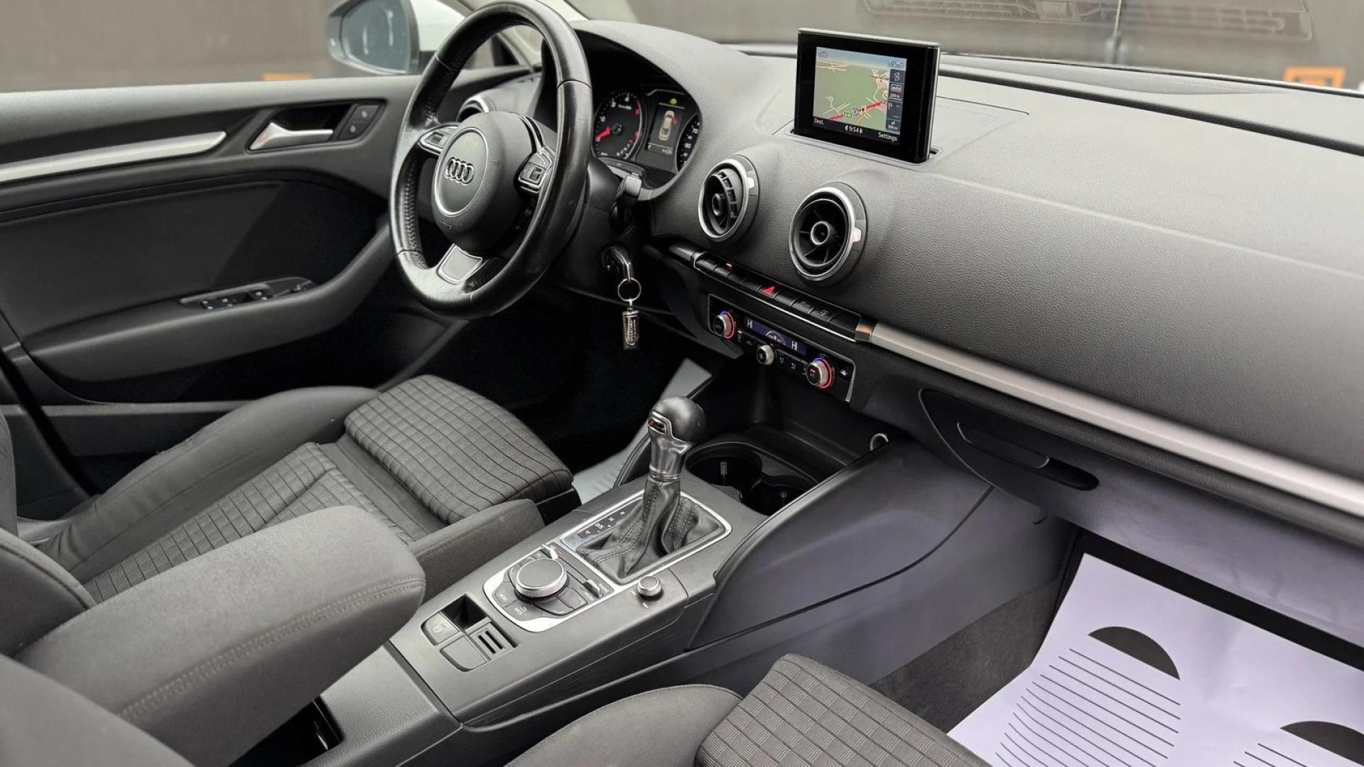 AUDI A3 LIMOSINE